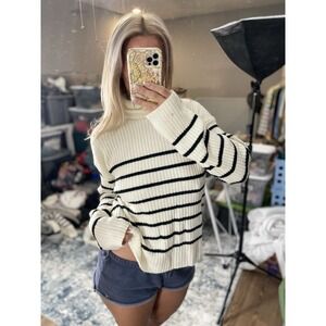 H&M Oversized Turtleneck Sweater Natural White Striped Woman's XS Oversized Wool